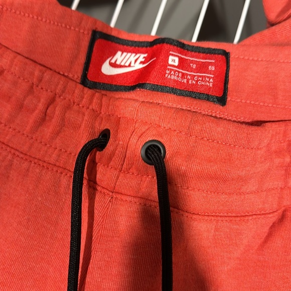 Nike Tech Sweatpants Sz. XL - Picture 4 of 4